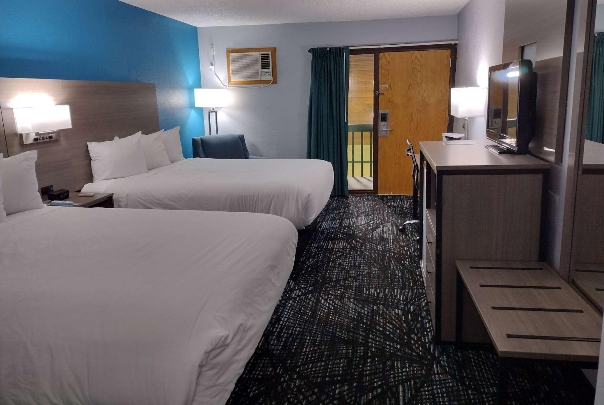 Baymont By Wyndham Proctor Hotel Duluth Exterior photo