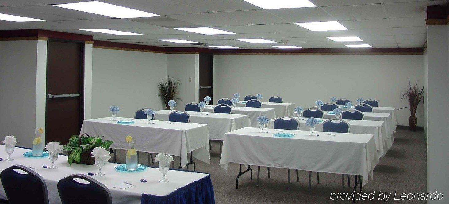 Baymont By Wyndham Proctor Hotel Duluth Facilities photo